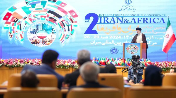 برگزاری اجلاس همکاری‌های اقتصادی ایران و آفریقا و اراده طرفین برای گسترش روابط اقتصادی